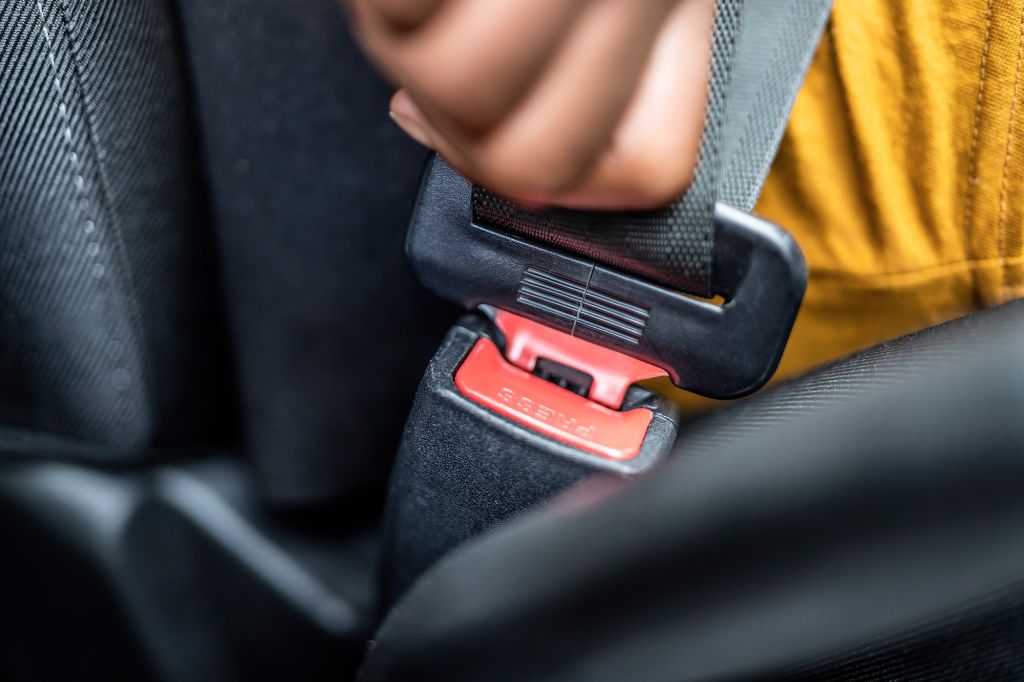 Cinturones de coche (Cinturones de seguridad personalizados para tu coche)  - Madrid Audio