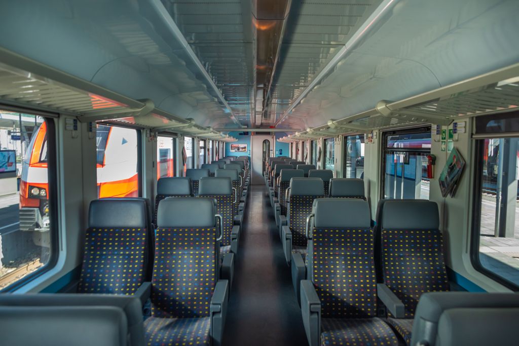 Reparación del tapizado de asientos de trenes